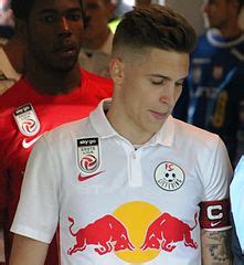 Category Fc Liefering Gegen Blau Wei Linz April Wikimedia