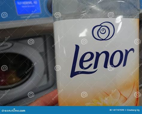 Lenor Logo On A Laundry Detergent Bottle For Sale In Belgrade Lenor