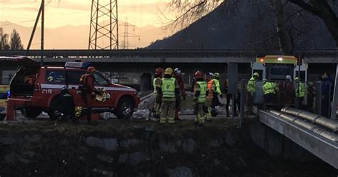 Giubiasco Caduta Di Una Decina Di Metri Per Un 72enne LaRegione Ch