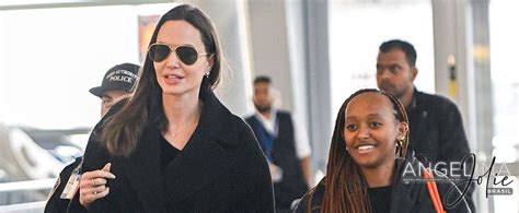 Angelina E Zahara Deixam Nova York Angelina Jolie Brasil