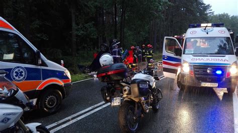 Śmiertelny wypadek na krajowej 16 między Orzyszem i Ełk Dwie osoby są