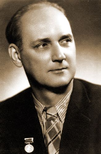 Мякишев Константин Михайлович - драматический актер — OurBaku