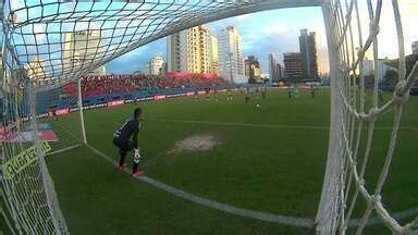 Assistir Globo Esporte SC GOL DO CRICIÚMA Fellipe Mateus marca