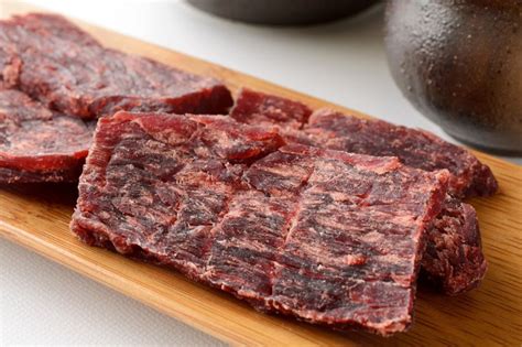 How To Make Your Own Beef Jerky At Home The Manual