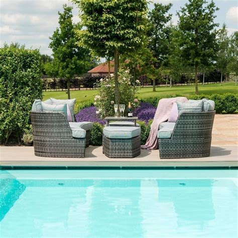 Maze Texas Seat Round Rattan Dining Set With Ice Bucket Lazy