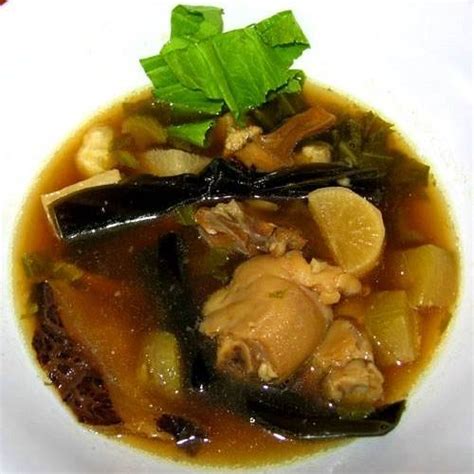Pigs Feet Soup • Cooking Hawaiian Style