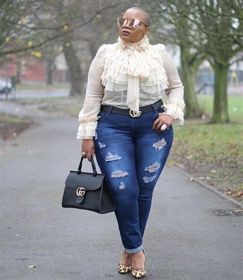 Ripped Jeans Outfit Ideas 29 Street Style Looks Wzrost