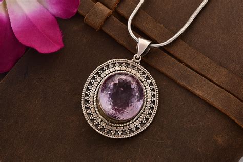 Locket Design With Stone Atelier Yuwa Ciao Jp