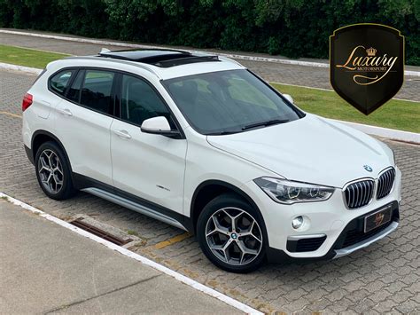 Bmw X1 2018 Sdrive20i X Line Na Cor Branca Com Teto Panoramico