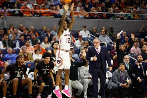 GALLERY: Auburn falls to Texas A&M, snaps nation's longest home winning ...