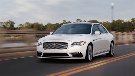 Best luxury car? Lincoln Continental challenges Mercedes