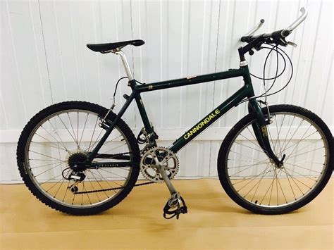 Beautiful Cannondale Retro Mtb In Complete Original Condition 18 Speed