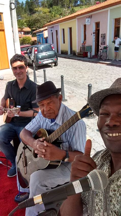 Vila de Luís Carlos em Guararema terá show de samba Trio Souza