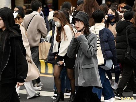 週三鋒面到全台有雨 吳德榮：接近除夕愈冷、低溫下探10度 自由電子報 Line Today