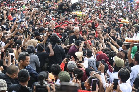 Hajatan Rakyat Ganjar Pranowo Di Jawa Tengah ANTARA Foto