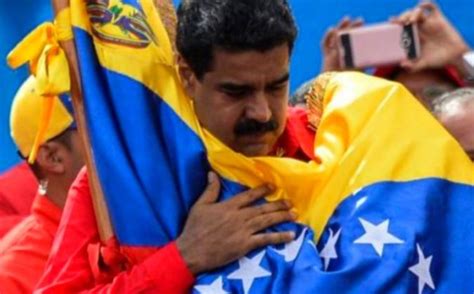 Maduro decretó el adelanto de la Navidad en Venezuela y cargó contra