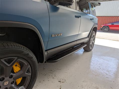 Installed R1s Rmaxx Running Boards At Ev Sportline In Atlanta Rivian Forum R1t R1s R2 R3