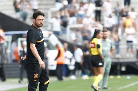 Arthur Elias Em Campo Contra O Palmeiras