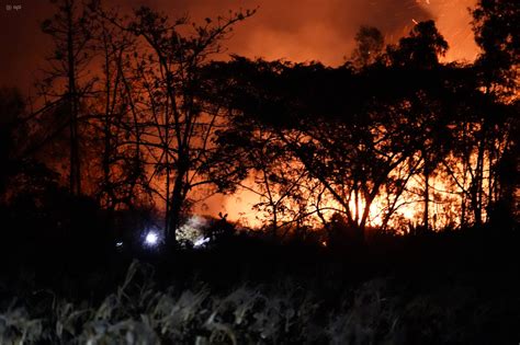 Los Incendios Forestales De Quito En Im Genes Est N Controlados Pero