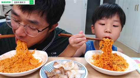 Asmr Spicy Noodles With Grilled Pork Belly Youtube