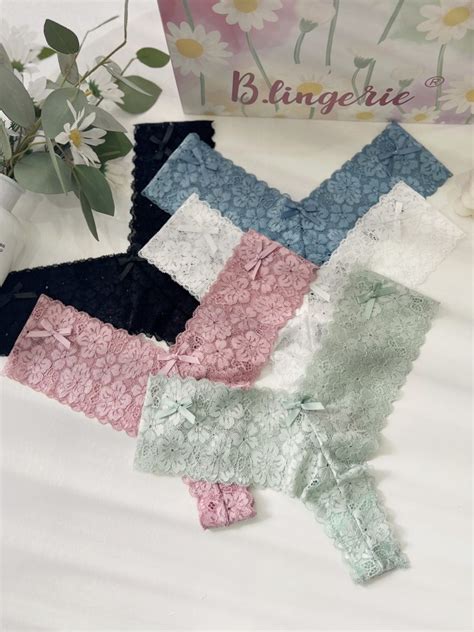Quần Lót Lọt Khe Nữ Tính B Lingerie