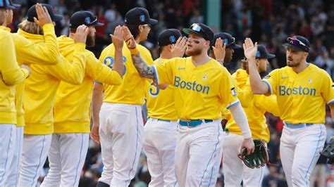 Highlights: Yankees at Red Sox - Game 1 Of Doubleheader