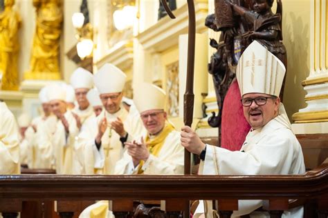 Mgr Juan Carlos Londo O Est Ordonn V Que Chos De La C L Bration