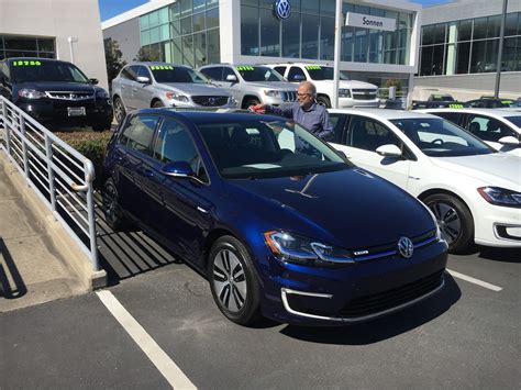 First Drive (for me at least) - 2017 VW e-Golf!