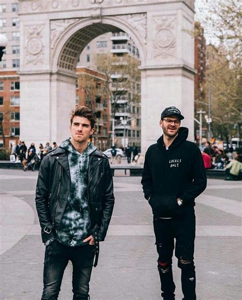 Pin By Sasja Larsen On The Chainsmokers Chainsmokers Cool Outfits