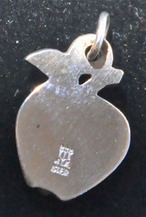 Retired James Avery Hammered Apple Charm 925 Sterling Gem