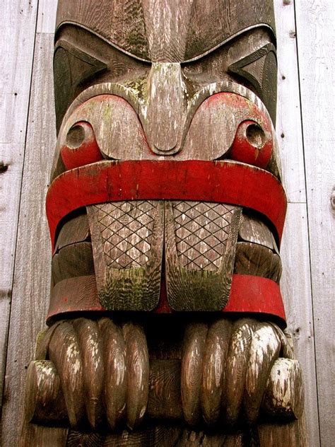 Haida Beaver 2 By Szymek S Via Flickr Totem Pole Art Haida Art