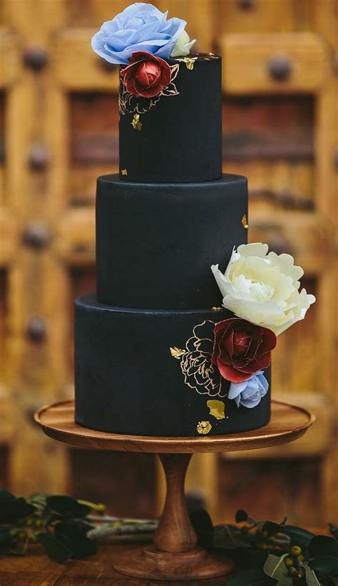 35 Breathtaking Black Wedding Cakes For Eternal Couple Fall Wedding