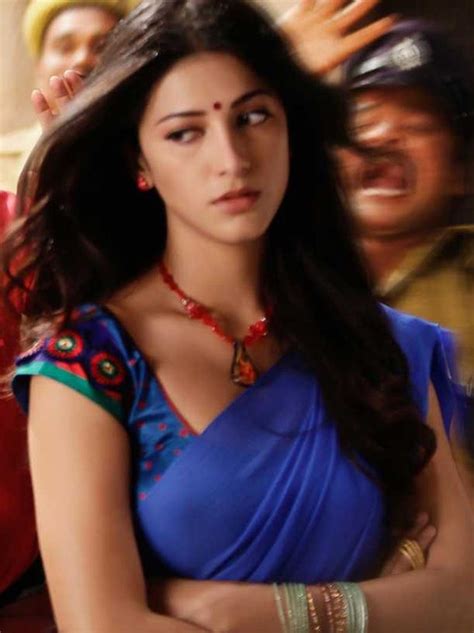 Shruti Hassan In Gabbar Singh Wallpapers - Shruti Hassan Gabbar Singh ...