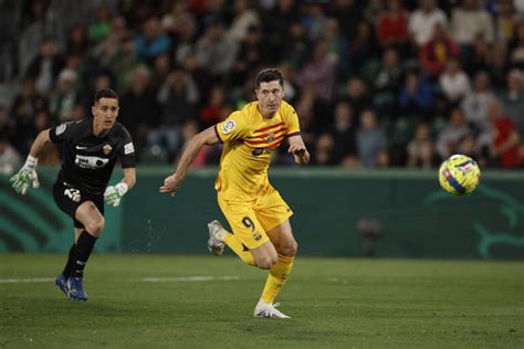 El Barça golea a un Elche inofensivo Alicanteplaza