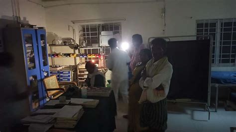 Karnataka Doctor Treats Patient With Mobile Torch During Power Outage Bjp Dubs It ‘darkness