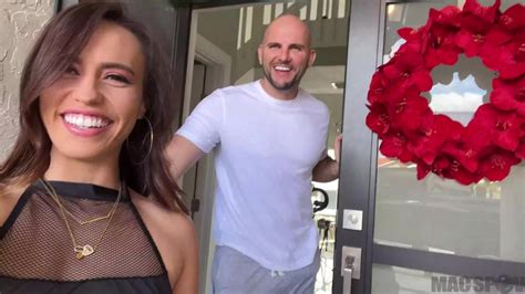 Inviting PAWG Kelsi Monroe Over To Fuck Her Tight Pussy Till I Cum In Her Mouth Free Porn