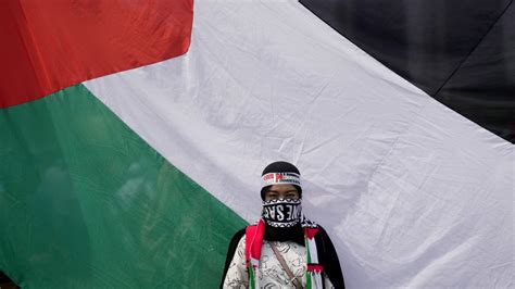 Ratusan Ribu Orang Hadiri Aksi Bela Palestina Di Monas Vlix Id