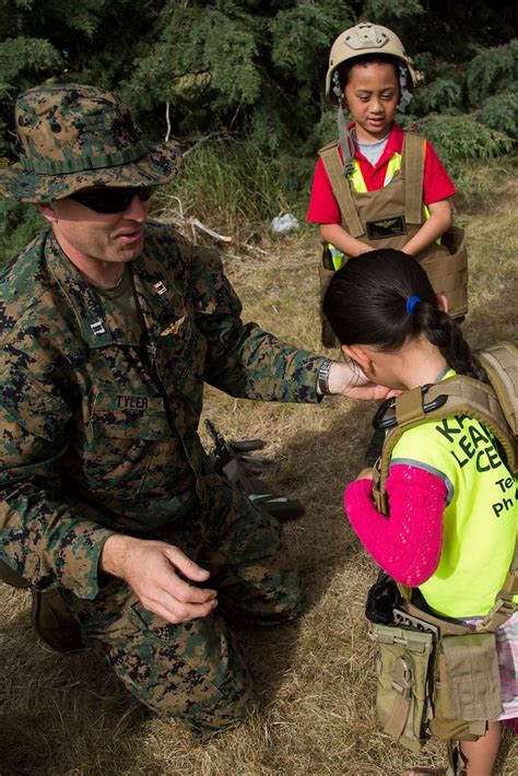 Us Marine Corps Capt Aaron Tyler A Fire Control Nara And Dvids