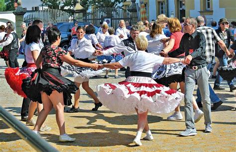 Square Dance Macht Freude Und Ist Gut Für Die Gesundheit