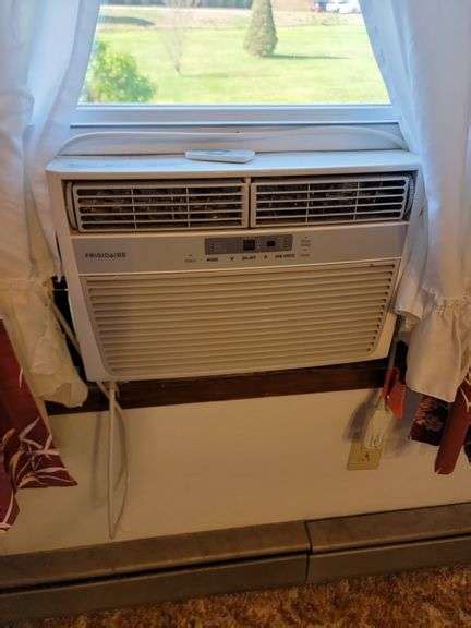 Frigidaire Window Air Conditioner Baer Auctioneers Realty Llc