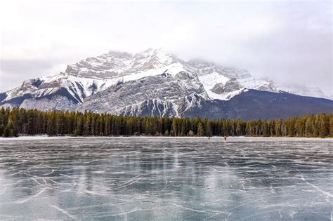 Epic Places for Ice Skating in Banff & Canmore (+Video)