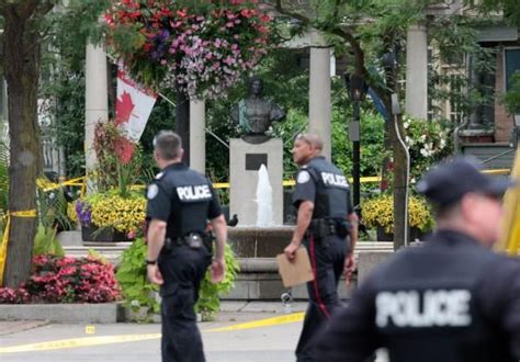 Toronto Shocked After Deadly Mass Shooting In Greektown Photos Images