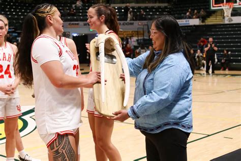 What Utah star Alissa Pili represents to the basketball fans who flock ...