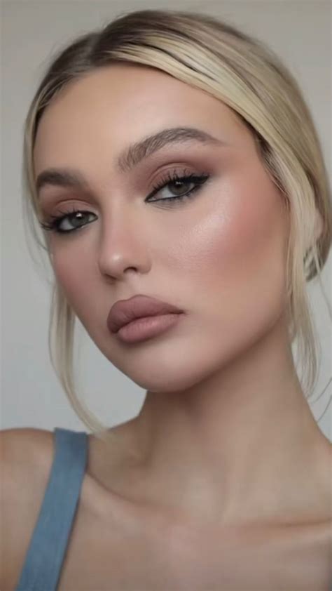 lily rose depp makeup by @romaneincc on tiktok | Предметы макияжа, Идеи ...