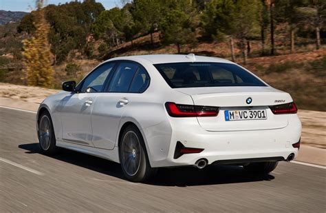 Bmw Serie 3 Con Nueva Versión 320i Sportline Mega Autos