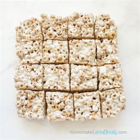 3-ingredient Pumpkin Spice Cheerios Bars for fall