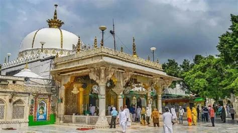 Moinuddin Chishti Dargah Was Built By Demolishing Shiva Temple And This