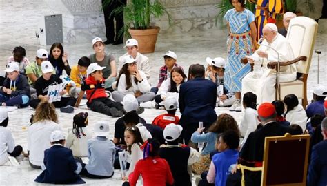 Le pape organise la première Journée mondiale de l enfance Omnes