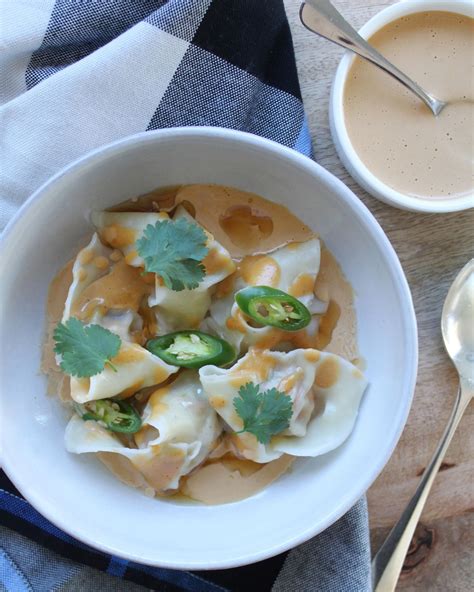 Moms Pork And Shrimp Wontons With Spicy Peanut Sauce Serves 4 Spicy