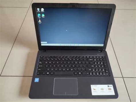 Laptops & Notebooks - Asus Laptop R2000 was sold for R2,000.00 on 27 ...